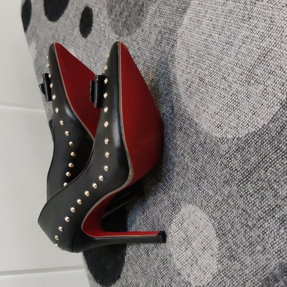 Black studded red bottom Jojo Cat shoes size 38. - Picture 4 of 6